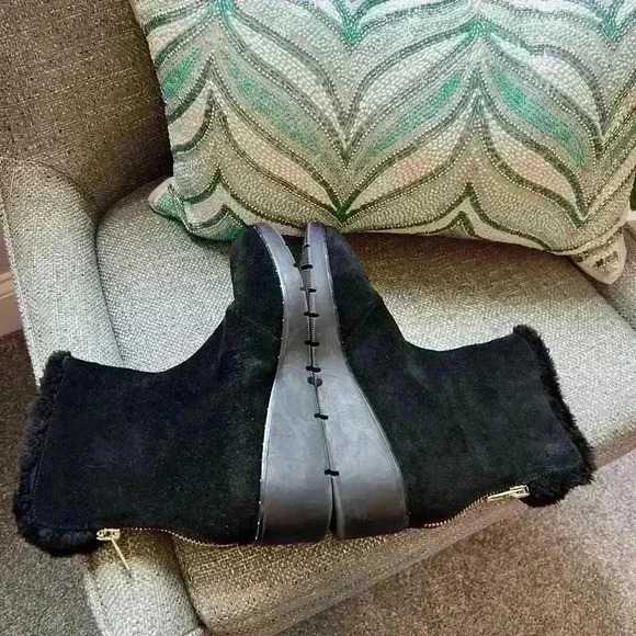 STEVEN Black Leather and Fur Booties size 7 - Picture 4 of 10